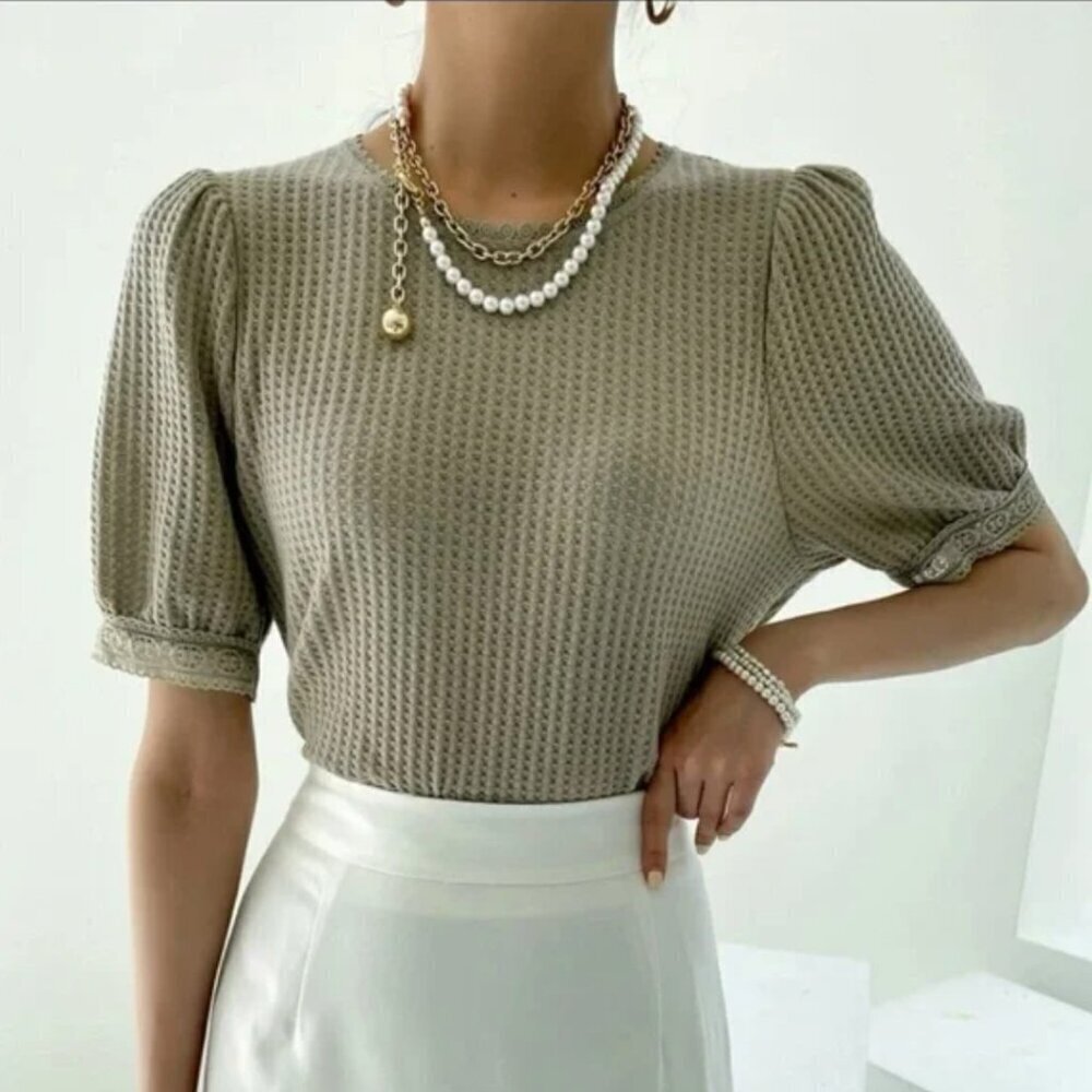 Boutique Top M Sage Waffle Knit Textured Short Puff Sleeve
